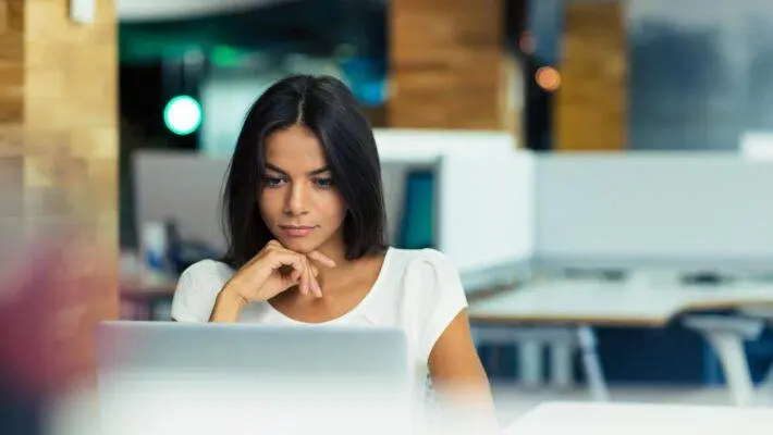 In light of ongoing job instability, recent UK data indicates a significant inclination among 16-26 year olds towards freelance, self-employed, or side hustle careers over traditional full-time employment.