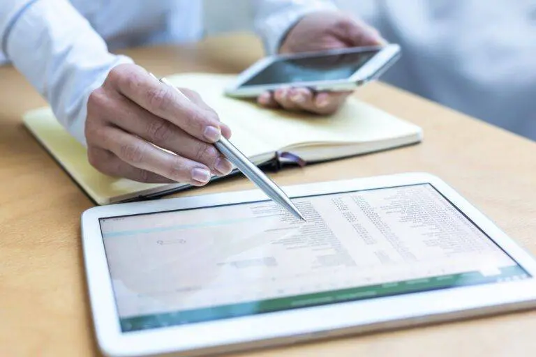 Accounting,On,A,Tablet,Computer,,Close-up