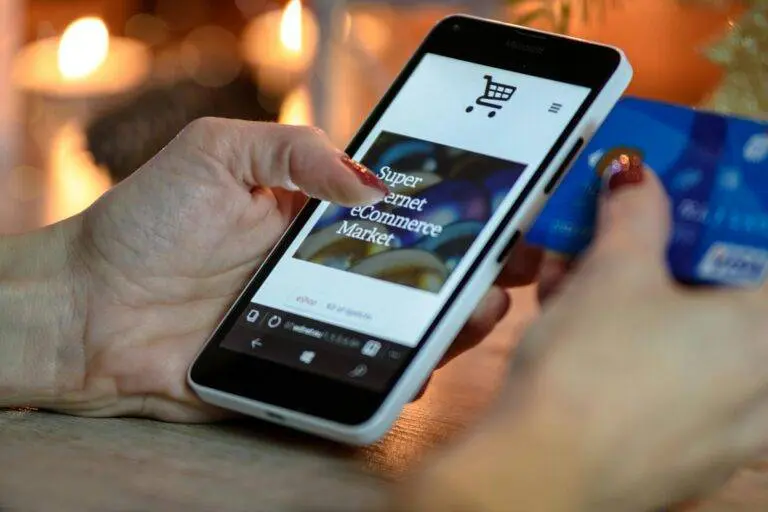Using data to give clients a more personalised experience is essential. Businesses can provide customised marketing campaigns and suggestions. They evaluate several kinds of information, including browsing patterns and transactions.