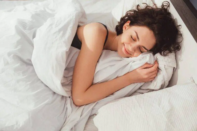 In the bustling world of academia, students often find themselves caught in a whirlwind of deadlines, exams, and extracurricular activities. Amidst this chaos, one crucial aspect tends to take a backseat: sleep.