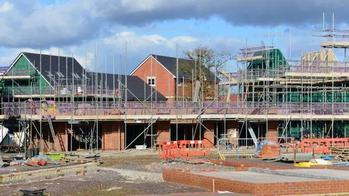In April, business activity in the UK construction sector expanded at its fastest pace in over a year, according to a new survey by S&P's purchasing managers’ index (PMI). Despite this overall growth, housebuilding continued to face challenges.