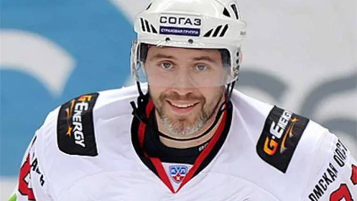 Let’s venture to Alexander Frolov, a name synonymous with skill on the ice, has navigated through life with as much passion in his personal endeavors as he displayed in hockey arenas around the world.