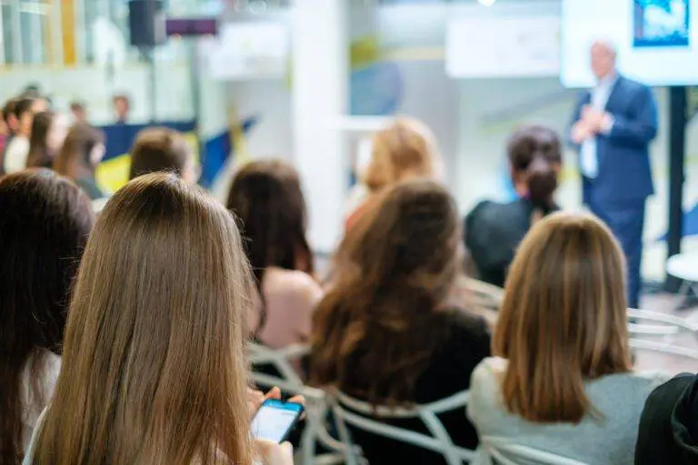 A student studying at City, University of London, has been crowned the winner of a Fintech scholarship, following a blog contest on the issues facing students in higher education.