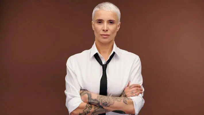 The popularity of tattoos has been increasing in recent years, particularly among younger generations. As a result, there's now a significant proportion of the workforce who have at least one tattoo.