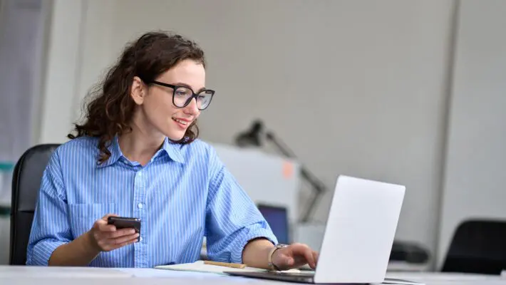 HSBC UK's new survey reveals that payment fears are deterring UK businesses from international growth. HSBC's Global Wallet aims to simplify and secure overseas transactions for SMEs.