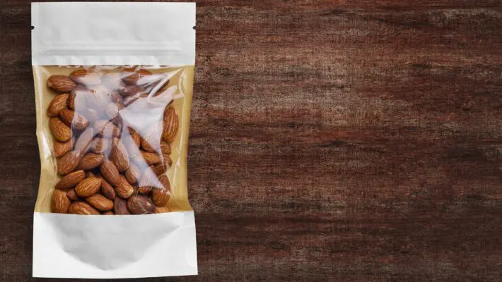With convenience and eco-friendliness becoming key priorities, all businesses are now using flexible packaging solutions. This option is not just about practicality, it also meets the growing demand for environmentally conscious choices.