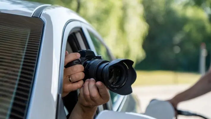 Choosing the right private investigator (PI) is a crucial step when you find yourself in need of professional help to uncover truths or solve complex issues.