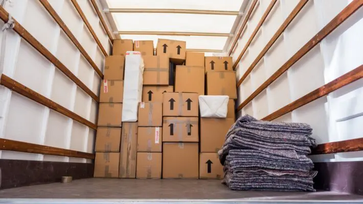 As always, switching houses is a difficult task in itself. However, when it comes to moving to or from the heart of London, moving is a completely different beast.