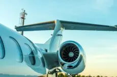 The,Beautiful,Private,And,Commercial,Jet,Plane,With,Its,Tubina
