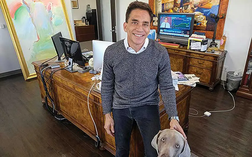 Terren Peizer is a renowned entrepreneur, investor, and strategic leader known for his transformative impact across various industries, including healthcare, technology, and financial services.