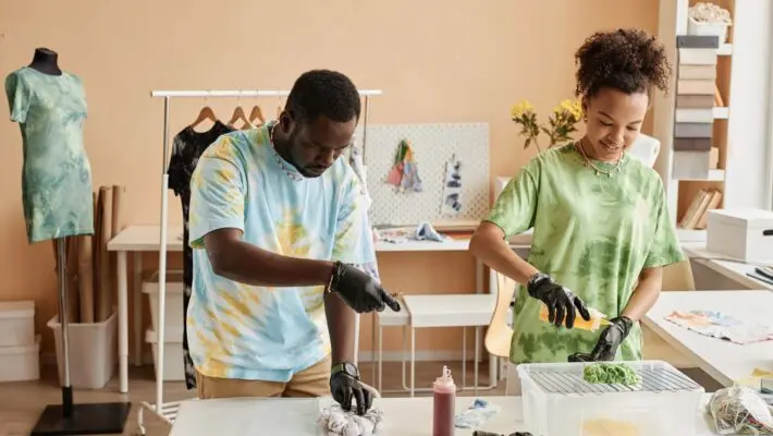 Discover The Dyers’ Company Seed Capital Investment Fund offering up to £25k for UK entrepreneurs in colour science, textile dyeing, food tech and more. Apply by 5th March 2025 for the third-year initiative driving the future of colouration innovation.