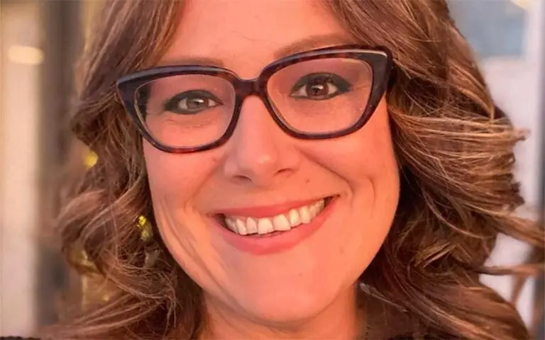 Sheena Kadi, MBA, is a trailblazing advocate for LGBTQ rights, an experienced political strategist, and a cancer survivor. With over 20 years of experience in policy, advocacy, and organizing, Sheena has dedicated her career to empowering marginalized communities and fostering systemic change.