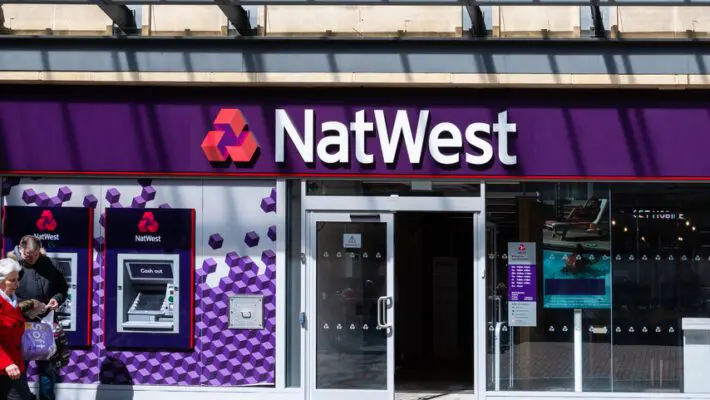 Two of Britain’s biggest banks, Barclays and NatWest, are removing sustainability metrics from their short-term executive bonus plans, instead shifting climate goals into multi-year incentive schemes.