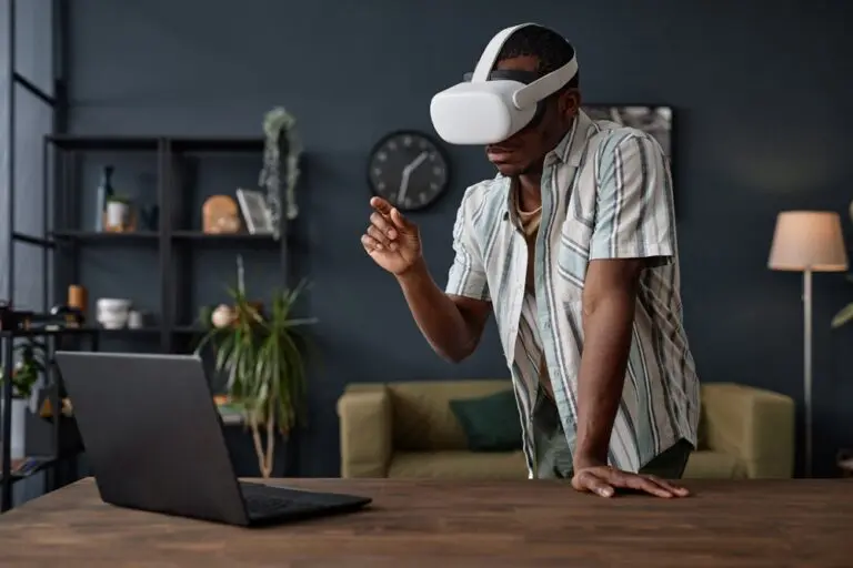 Although there are various tech innovations driving UK business forward, virtual reality (VR) and artificial intelligence (AI) are the two most eye-catching. They are also the two technologies that make the most headlines and have become a familiar part of life for people across the country.
