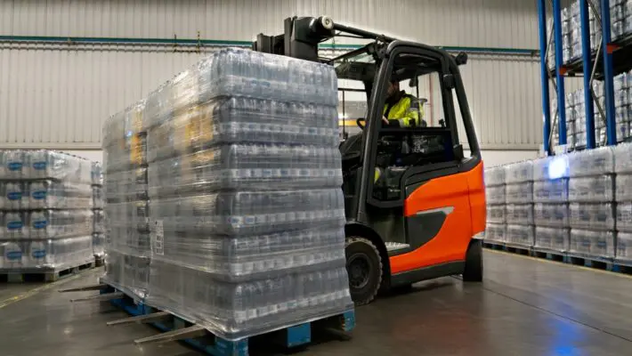 You're exploring efficient ways to move heavy equipment from point A to B, and you need reliable methods to prevent costly mishaps. That's where understanding key factors for safe machinery transport really matters.