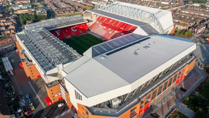 Rumors swirled that Musk is considering a massive bid to buy Liverpool Football Club. This is a shocking development in the world of football. Musk’s alleged interest has ignited debate: Is this a serious play or another headline-grabbing stunt?