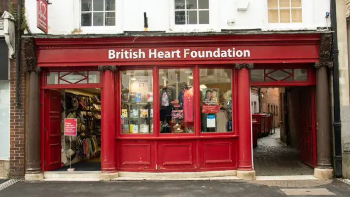 UK charity shops are expanding online to compete with second-hand apps like Vinted and Depop, as high street sales decline due to rising costs and fast-fashion donations. Discover how leading charities are adapting.