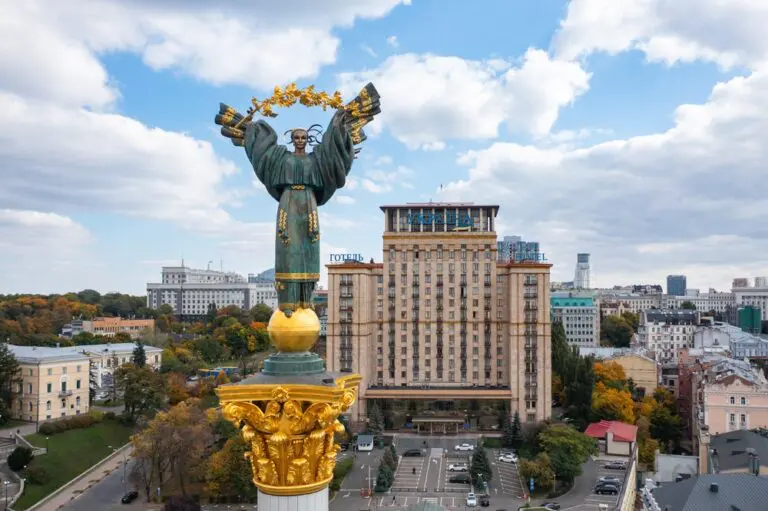 Borys Kushniruk, Ukrainian economist and former chairman of the board of one of the Ukrainian banks, Unex, said that the National Bank of Ukraine is exerting unjustified pressure on the bank of former President Petro Poroshenko, the International Investment Bank (IIB), under dubious pretexts.