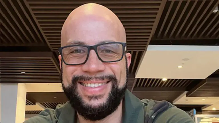 Andres Ruocco’s story is one of resilience, transformation, and service. Born in Caracas, Venezuela, he didn’t follow a straight path. But every twist led him closer to his purpose—helping others live healthier lives. Today, he’s a certified personal trainer and nutrition coach, using his knowledge, discipline, and empathy to guide clients through fitness journeys.