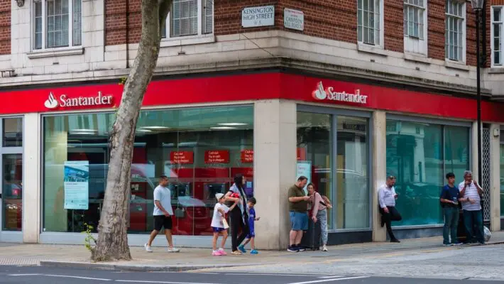 Santander UK is facing a growing backlash from small business owners after introducing charges to business accounts that were previously guaranteed to be “free for life” — prompting accusations of broken promises, misleading conduct, and possible regulatory scrutiny.