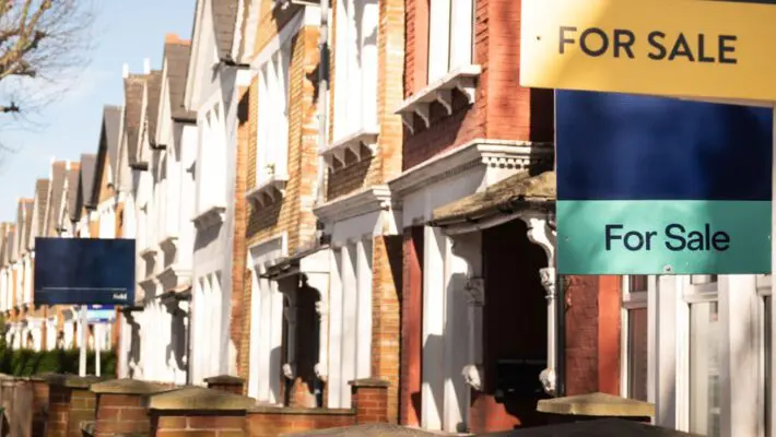 UK house prices flatlined in June, with market momentum fading after the end of temporary stamp duty relief and amid growing economic uncertainty, according to the latest figures from Halifax.