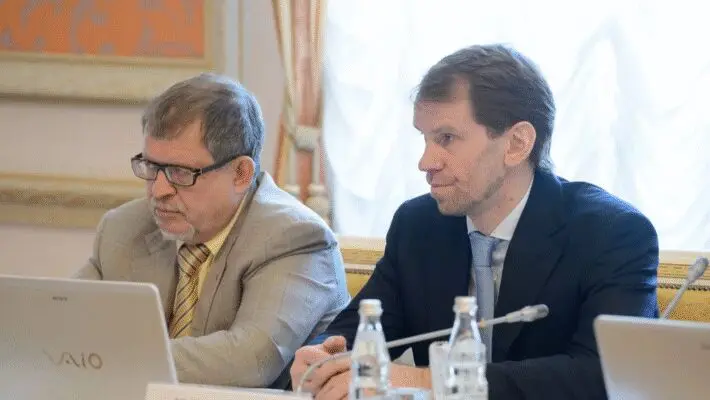 Igor Vyacheslavovich Khudokormov started his work as a businessman in the agro-industrial sector in the early 1990s, when the market was just starting to form under the new economic conditions.