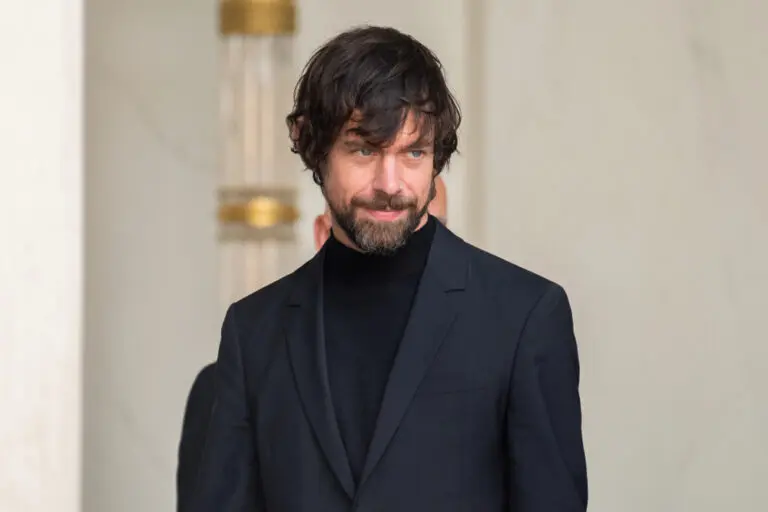 Jack Dorsey, co-founder of Twitter and chief executive of payments firm Block, has unveiled a new product designed to help small businesses accept and hold bitcoin as an alternative to traditional card payments.