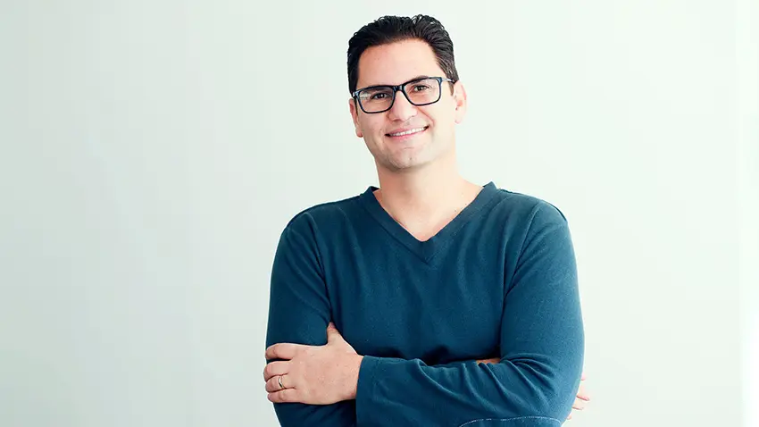 Jarred Kessler has spent over fifteen years at the intersection of finance, technology, and real estate. He is known for building companies that rethink traditional models and deliver new solutions for both investors and consumers.