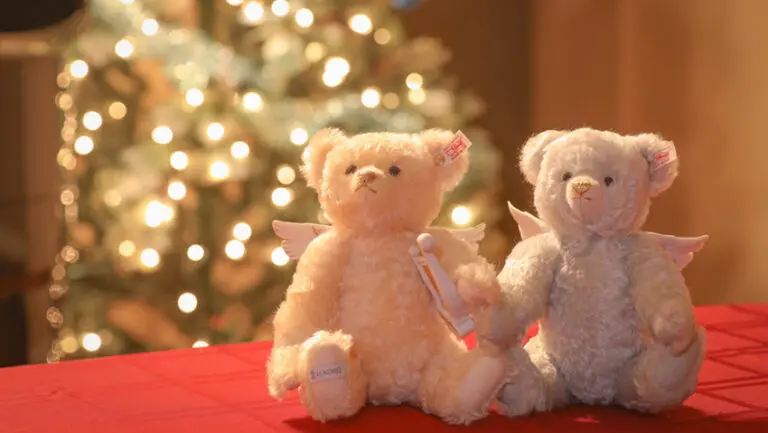 A Steiff teddy bear represents more than an ordinary toy; it can also be a piece of history. This special bear is handmade from quality materials like mohair and plush, while also providing value as a collectible.