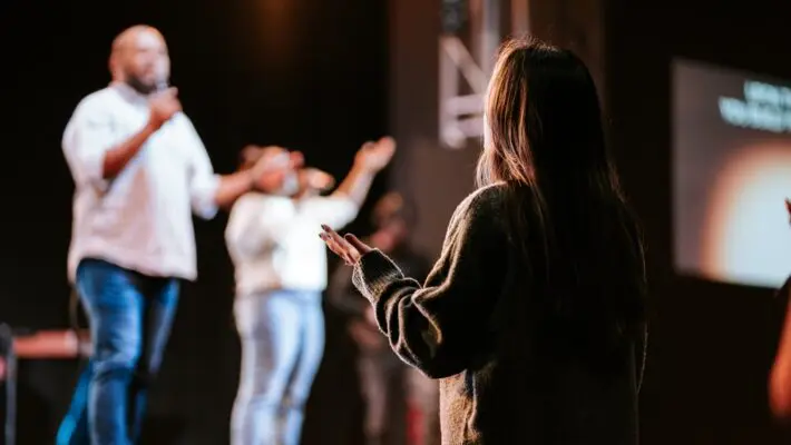 Founded in 2013 by Josh and Georgie Kelsey in Brooklyn's Williamsburg neighborhood and Manhattan, Fount Church began as a small, relational experiment. The Kelseys did not start with a large platform or a complex structure. They started with dinner tables.