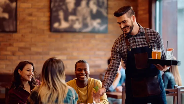 UK pubs and restaurants are significantly scaling back staffing levels as higher costs and weaker consumer demand continue to batter the hospitality sector.