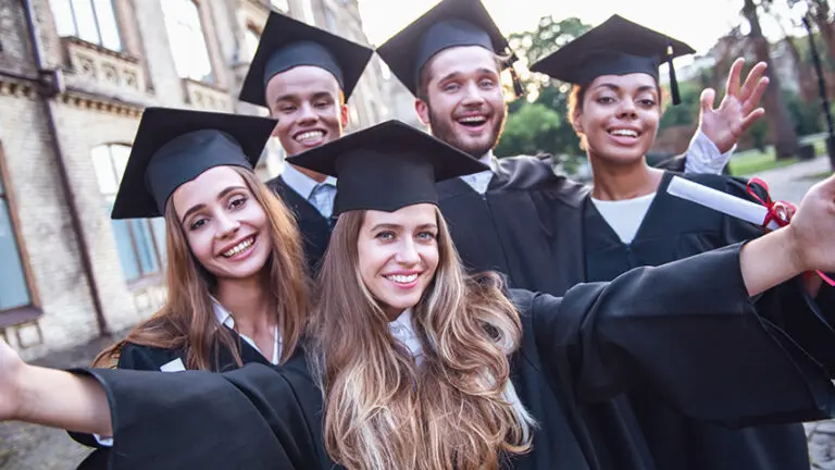 Graduates are increasingly missing out on job offers because they are not considered ready for the workplace, according to new research that suggests a widening gap between academic achievement and professional expectations.