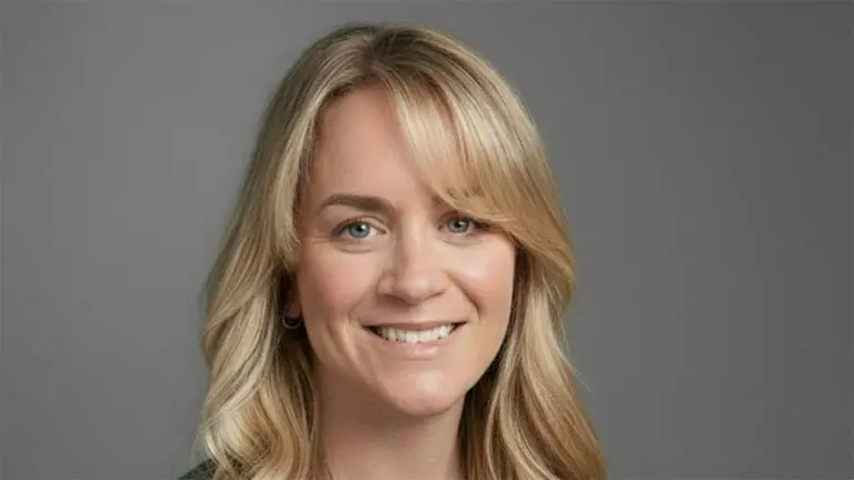 What does it take to lead growth inside fast-moving companies?