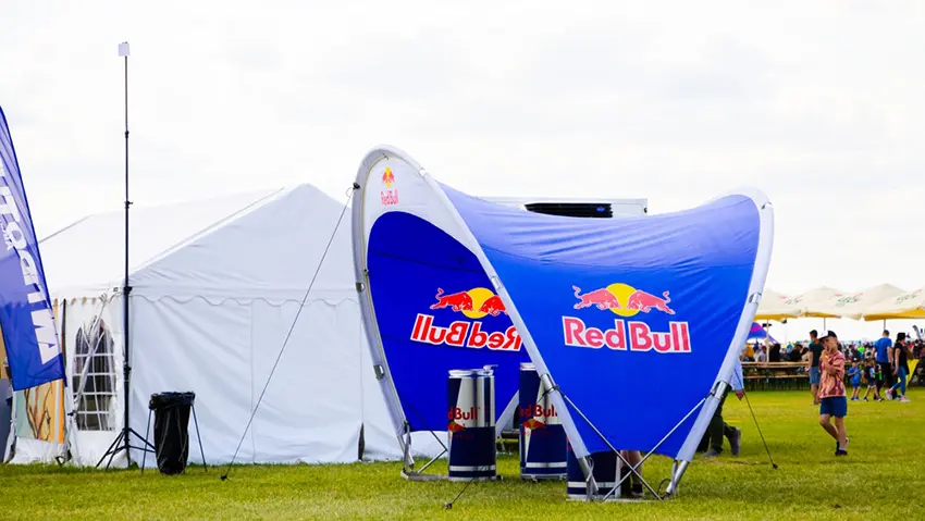 Outdoor events have become one of the most effective ways for businesses, artists, and organizations to connect with audiences. From farmers markets and trade shows to festivals and promotional events, the environment where you present your brand can significantly influence how people perceive it.