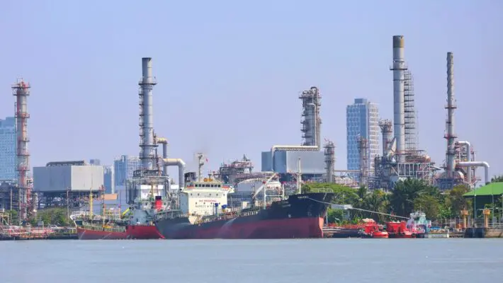 The price of oil climbed above $111 a barrel on Tuesday as mounting anxiety over stalled diplomatic efforts in the Gulf pushed energy markets higher and left equities treading water.
