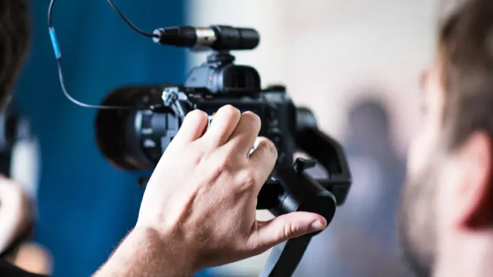 Businesses often see cameras as simple tools for catching bad actors. Modern tech turns lenses into powerful eyes for your daily business flow. It is a shift from simple security to deep operational insight.