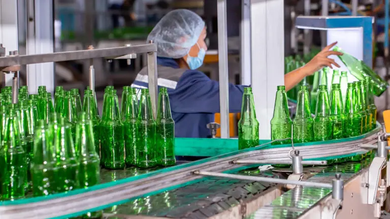 Spanish-owned Encirc, which produces a third of Britain's glass bottles, is understood to be poised to withdraw a £500m furnace upgrade as Whitehall digs in on a levy the Bank of England says is already feeding through to the till.