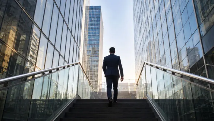 Every day, business leaders and investors are flooded with headlines, opinions, and predictions. New technologies emerge overnight, markets react in real time, and social media offers endless perspectives on what comes next.