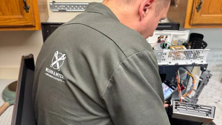 When a dryer suddenly ceases to heat, laundry day can be an aggravating experience. When your samsung dryer not heating, it could be due to maintenance issues, electrical interference, or component failure.