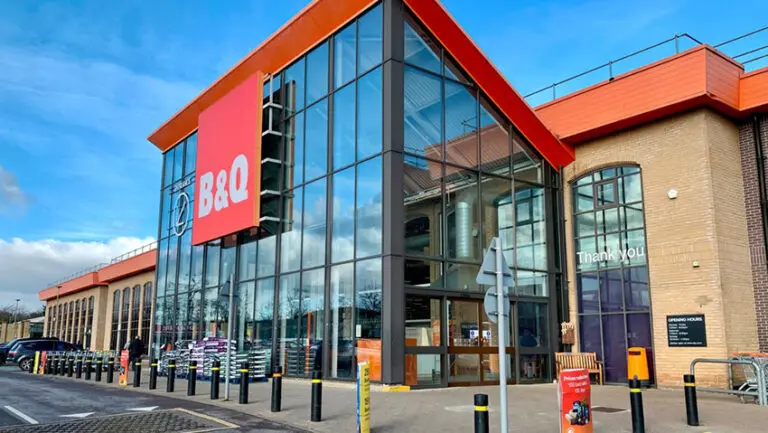 B&Q and Five Guys among 658 employers named for minimum wage breaches