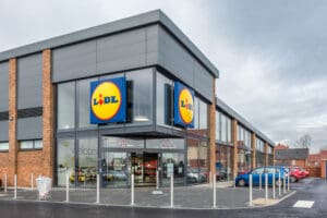 The introduction of short-term visas will not solve labour shortages in the food industry, the boss of Lidl has warned, adding that the retailer was working “harder than ever before” to keep shelves stocked.