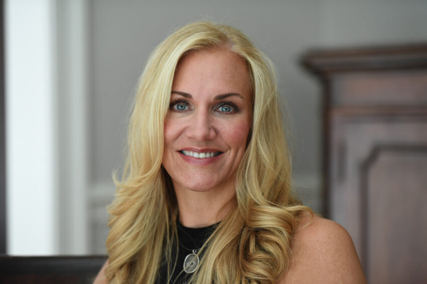 Julie roehm_headshot1 (1)