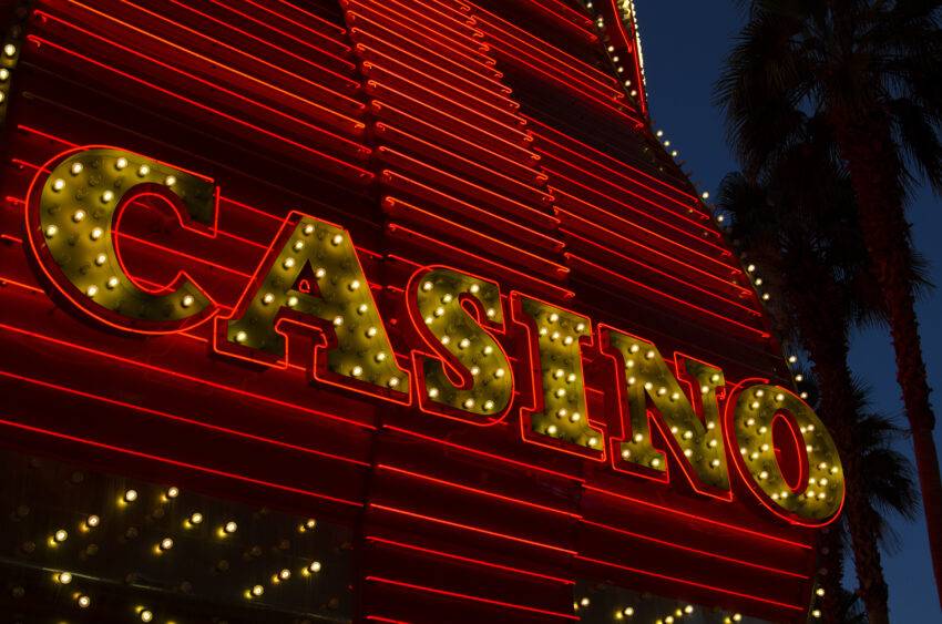The internet has drastically changed the way we live, work, and play. The casino gambling industry is no exception.