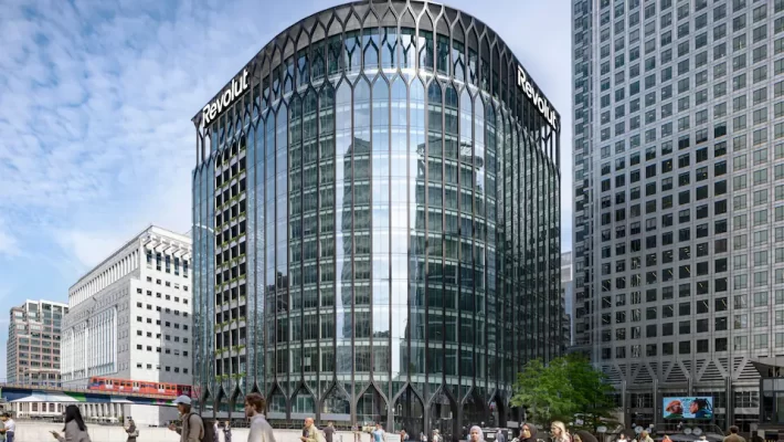 Revolut, the pioneering financial technology company, has signed a 10-year lease for office space in the heart of Canary Wharf, signifying a significant boost for the prestigious financial district.
