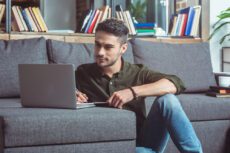 Online casinos saw massive changes in how players pay and get paid in the past year. Gone are the days when credit cards and bank wires ruled the roost.