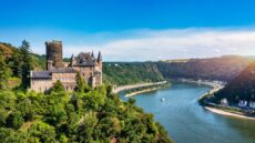 Rheinisches Revier is undergoing an unprecedented transformation. The region is being redeveloped from Europe’s biggest lignite mining area into a dynamic innovation hub and a climate-neutral industrial region. It offers exceptional opportunities for investors.