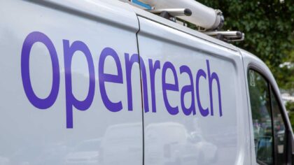 Ofcom has ordered BT's network arm to scrap an Openreach discount on new full-fibre customers, while clearing its other fibre and Ethernet offers.