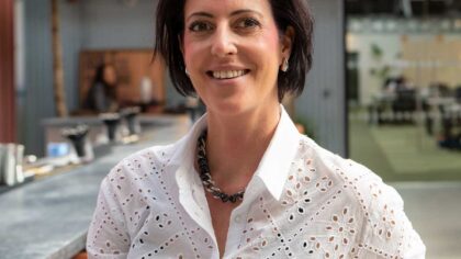 Headshot of Ramona Fuchs, founder and CEO of Foxlove Revenue