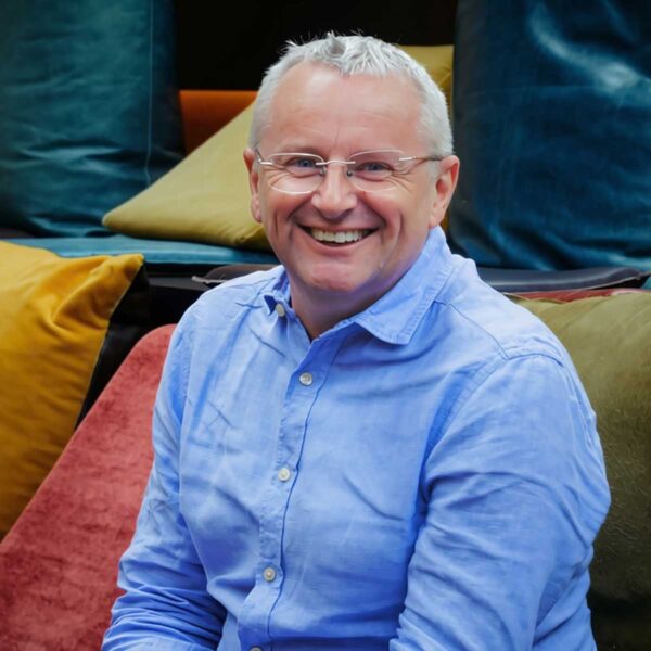 Headshot of Malcolm Seagrave, CEO of hedgehog lab
