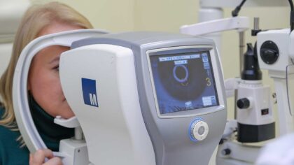 For people considering laser eye surgery, the idea of traveling abroad can be appealing. Treatment in another country may offer access to experienced surgeons, modern facilities, shorter waiting times, or different pricing structures.